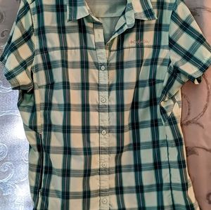 Columbia UV protection shirt